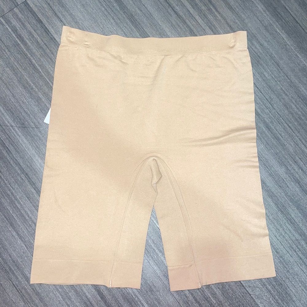 Jockey Mid Length Shapewear - Picture 3 of 6